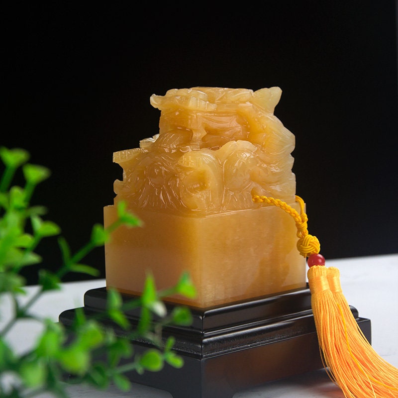 China Imperial jade seal，Chinese Dragon Name Seal, Personal Personalized  Chinese Chop Free Chinese Name Translation Seal.