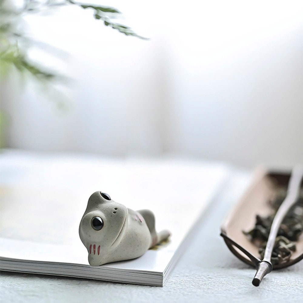 Handmade Ceramic Small Frog Stick Incense Burner Holder,Lotus Leaf Tray,Mini Cute Animal Statue Home Incense Burner.